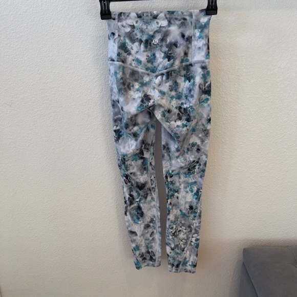 LULULEMON Unlimit High -Rise Leggings size 2 - Picture 6 of 10